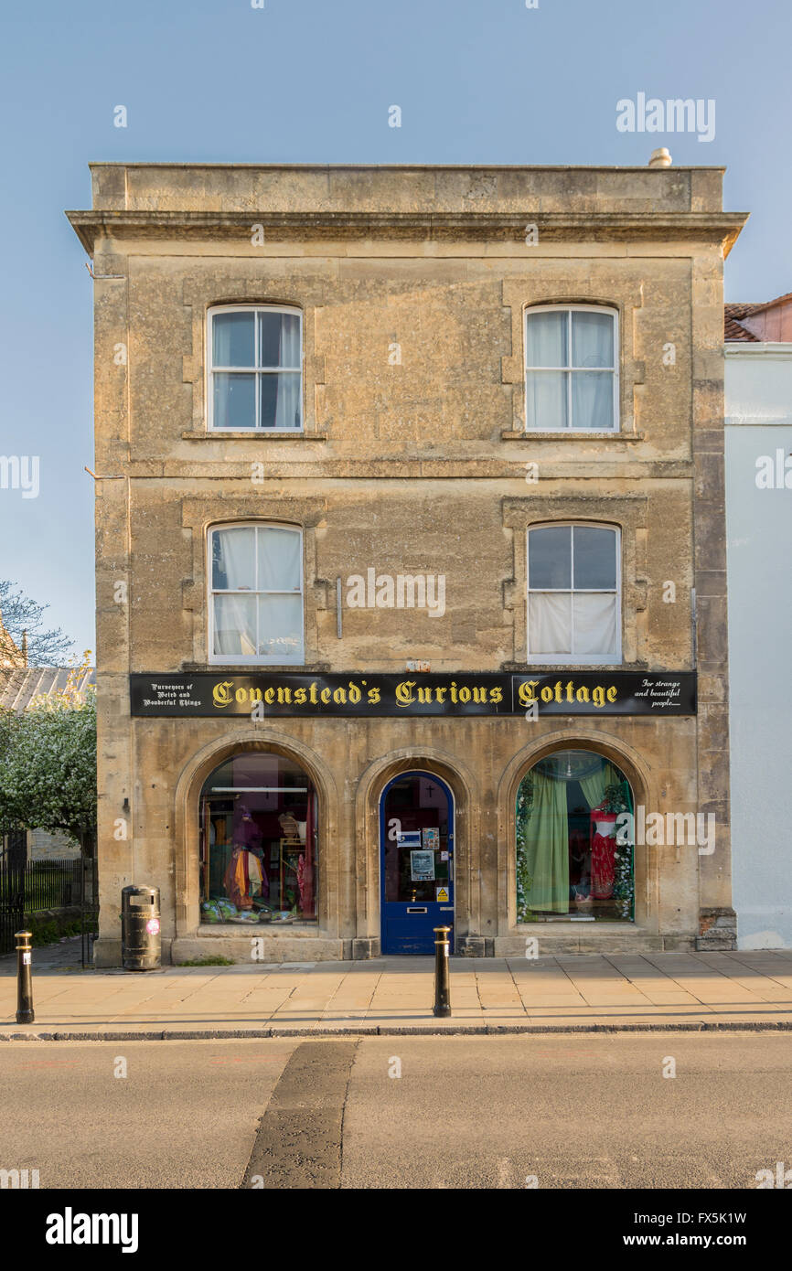 Shop - Covenstead curieux du cottage, Glastonbury, Somerset, Angleterre. Banque D'Images