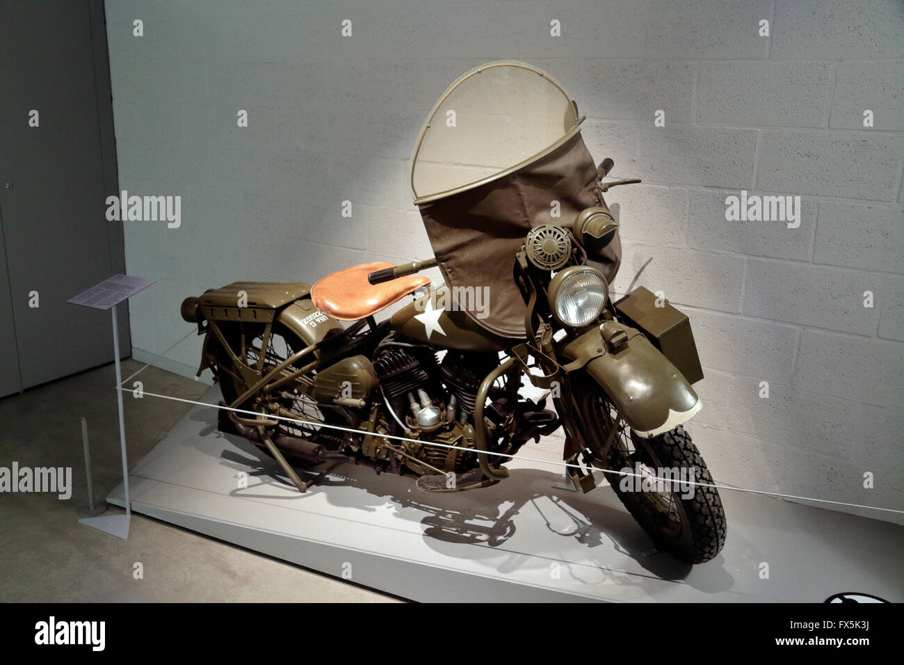 Un Américain WWII moto Harley Davidson (WLA) dans le Bastogne War Museum, Bastogne, Belgique. Banque D'Images