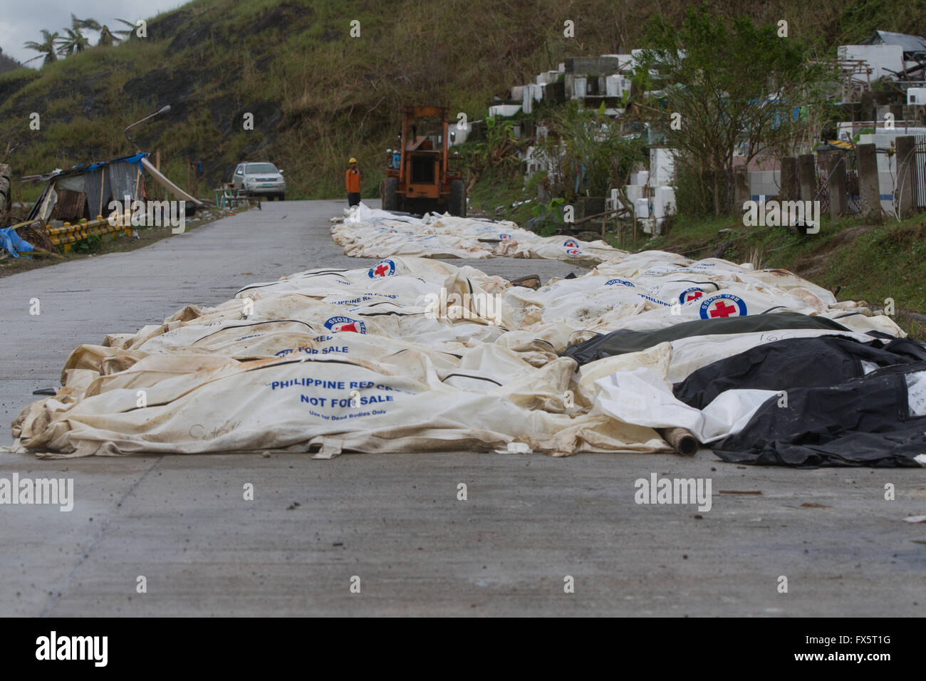 Le 8 novembre 2013, le typhon Haiyan,(connu sous le nom de Yolanda aux Philippines).Cette image prise deux semaines après l'événement. Banque D'Images