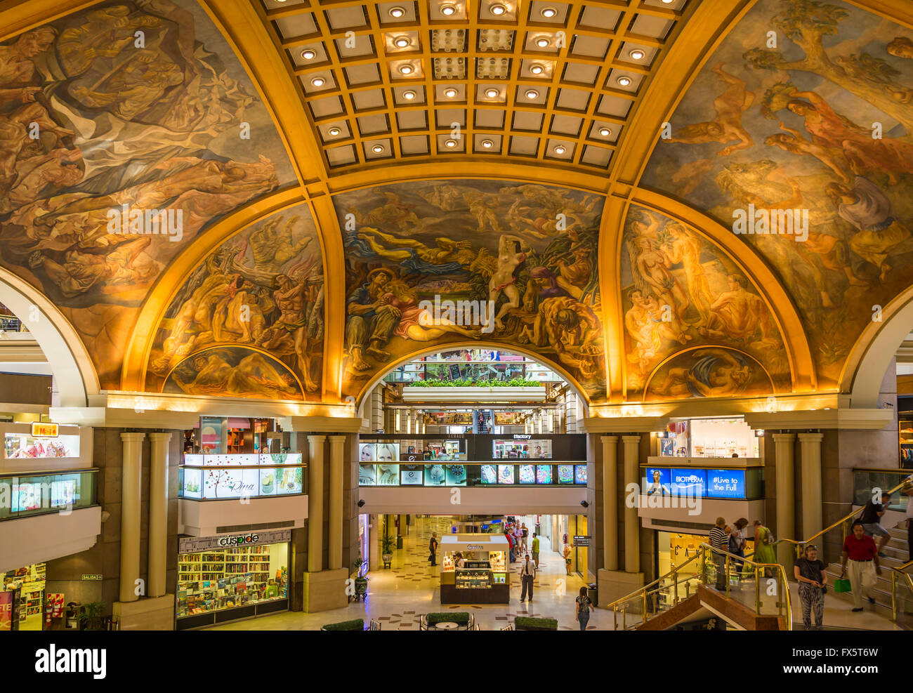 L'intérieur de la Galerias Pacifico Centre commercial sur la rue Florida à Buenos Aires, Argentine, Amérique du Sud. Banque D'Images