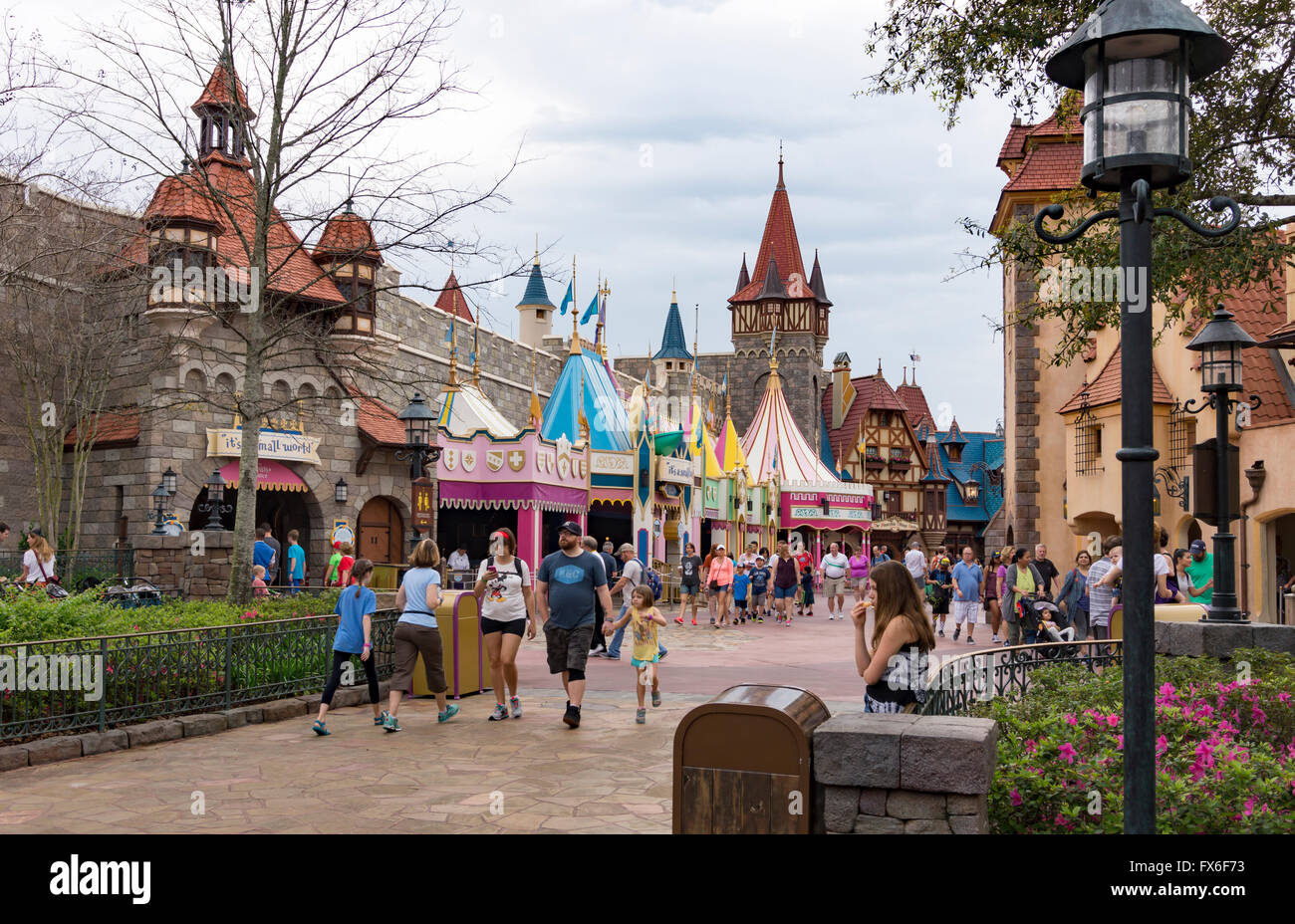Fantasyland dans le parc à thème Magic Kingdom de Walt Disney World, Orlando, Floride. Banque D'Images