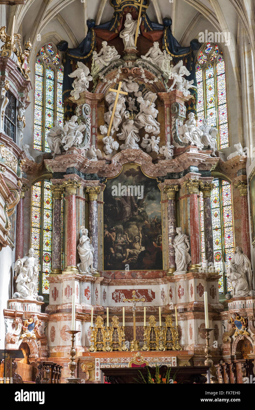Intérieur de la cathédrale de Graz, l'église cathédrale dédiée à Saint