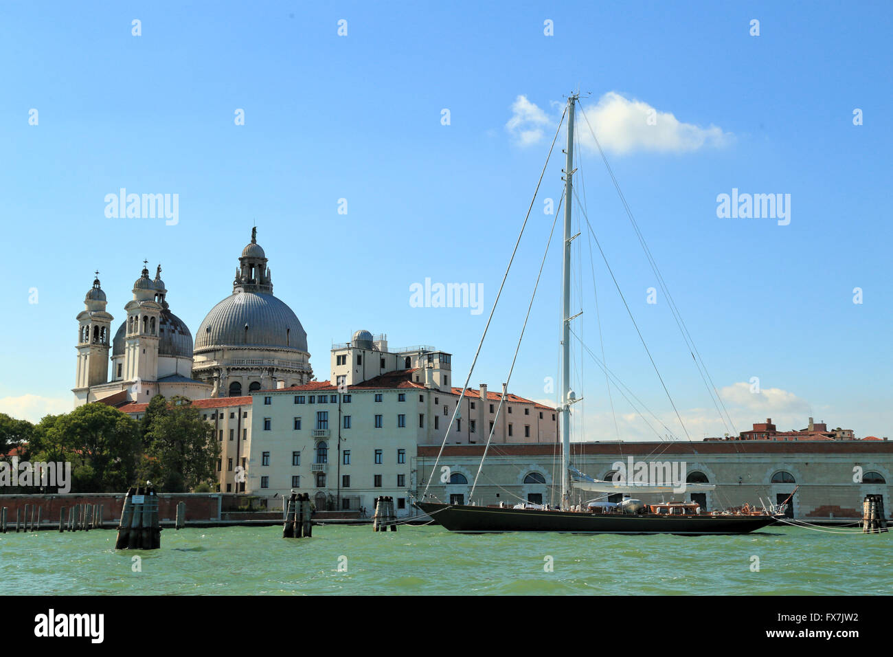 Yacht à dragon des mers Banque D'Images