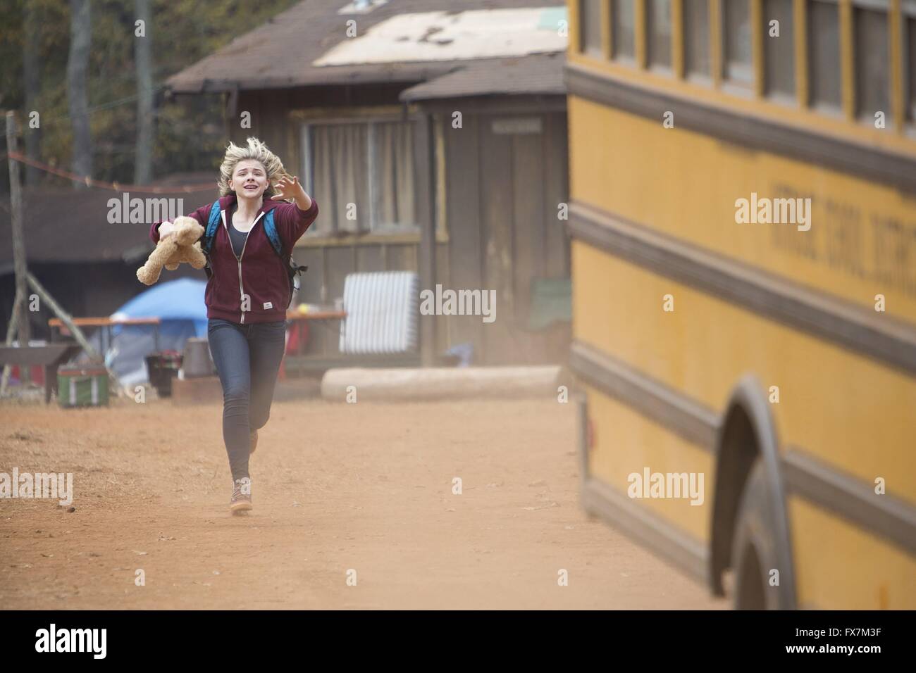 La 5ème Vague Année : 2016 USA Réalisation : J Blakeson Chloe Grace Moretz Banque D'Images