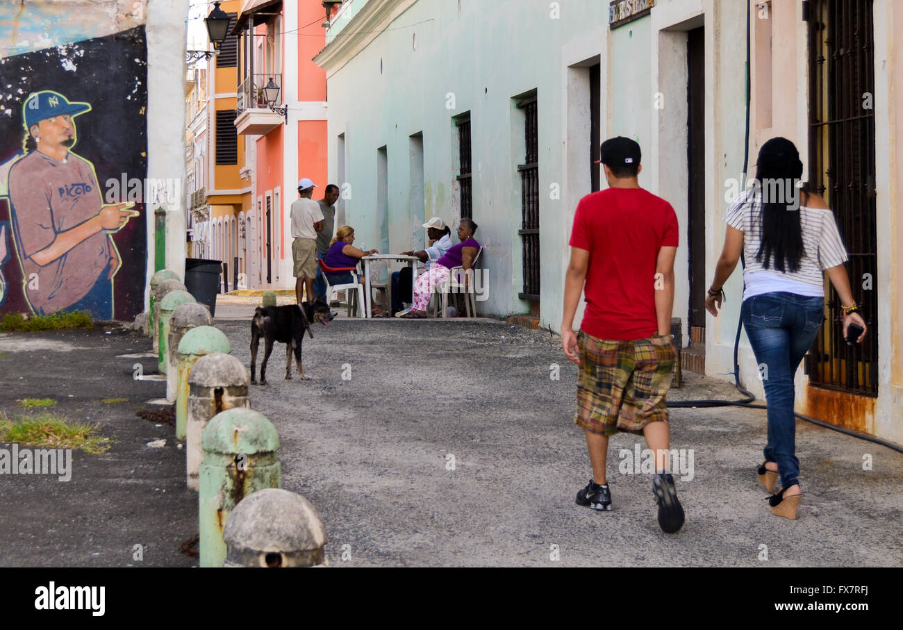 La vie de la rue dans une ville des Caraïbes, Puerto Rico Banque D'Images