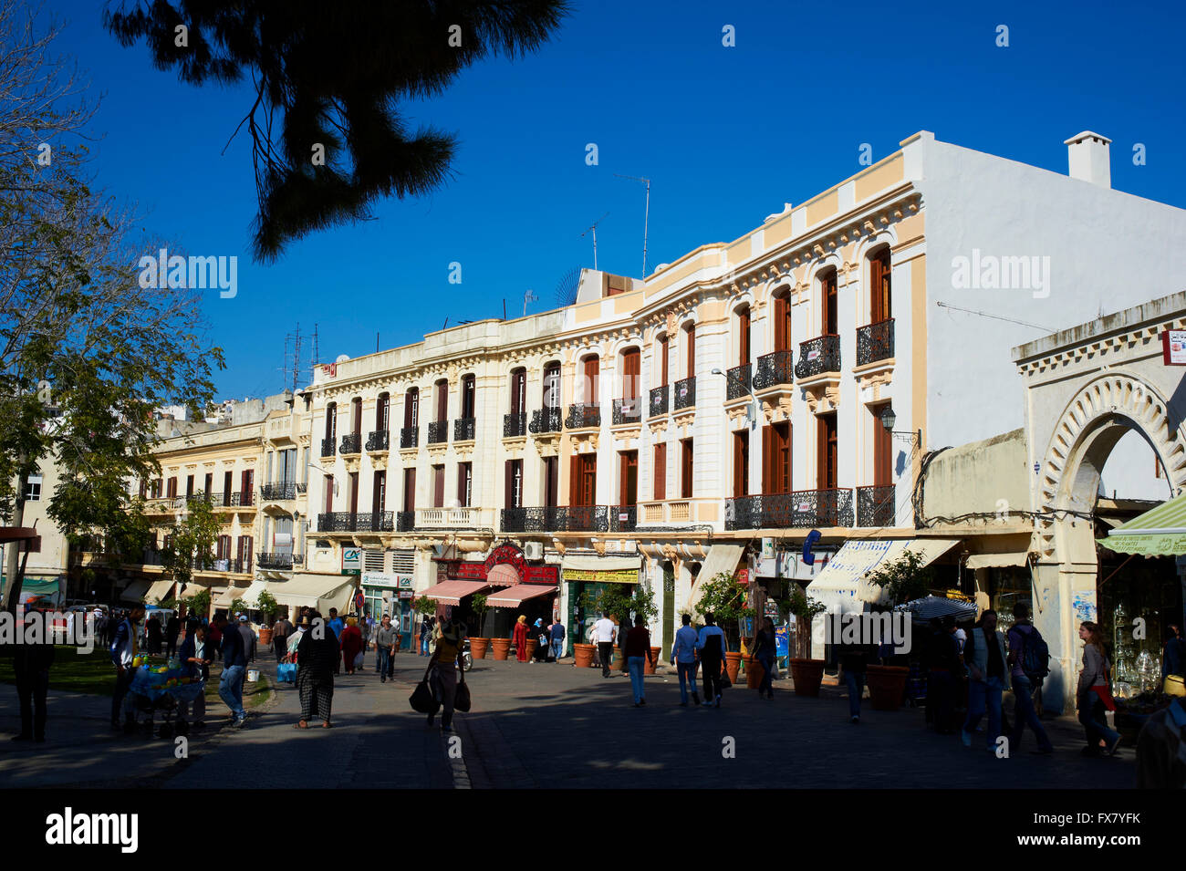 Maroc, Tanger, Medina, vieille ville, rue Almanzor Banque D'Images