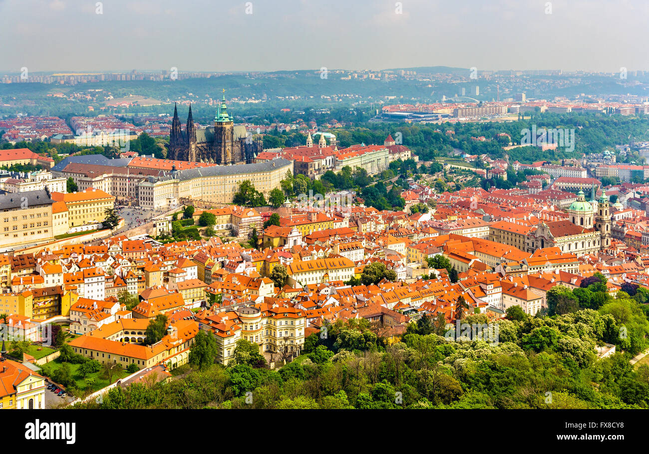 Vue sur le château de Prague - République Tchèque Banque D'Images