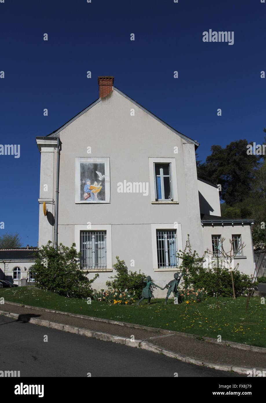 L'extérieur du bureau de poste français Rochecorbon, France Avril 2016 Banque D'Images
