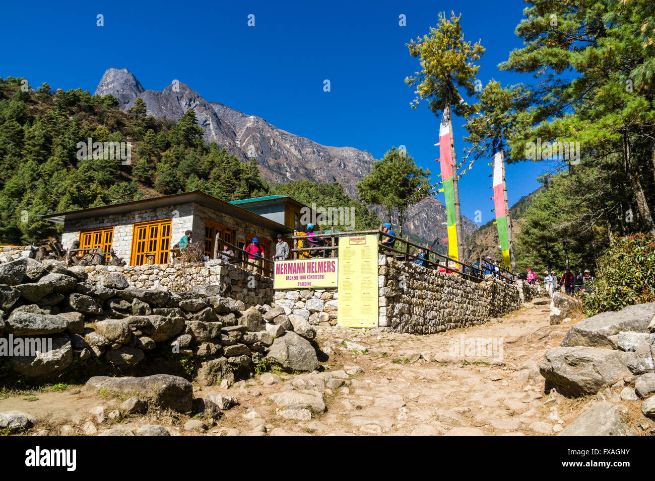 Vue de l'allemand Hermann Geoff Stebbings, Boulangerie Phakding, Solo Khumbu, Népal Banque D'Images Vue de l'allemand Hermann Geoff Stebbings, Boulangerie Phakding, Solo Khumbu, Népal Banque D'Images