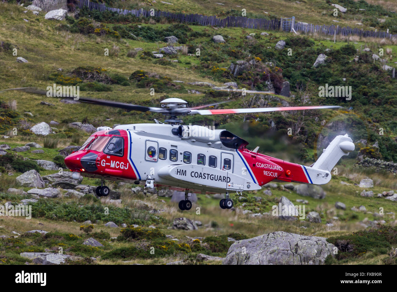 D'exploitation d'hélicoptères de la Garde côtière HM, Snowdonia dans le Nord du Pays de Galles. Banque D'Images D'exploitation d'hélicoptères de la Garde côtière HM, Snowdonia dans le Nord du Pays de Galles. Banque D'Images