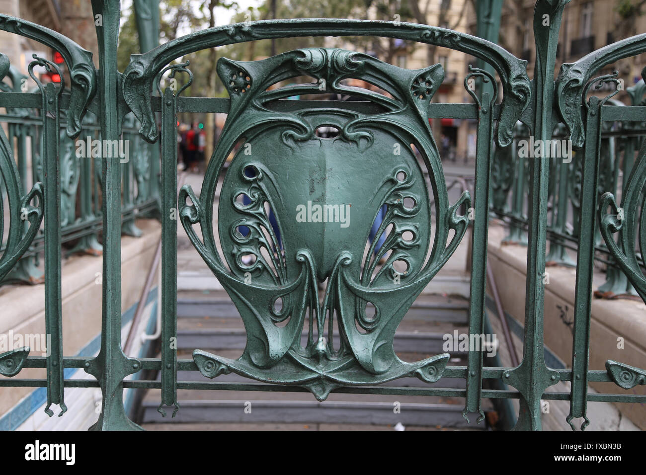 La station de métro de Paris, conçue par Hector Guimard (1867-1942). L'Art Nouveau. Paris. La France. Banque D'Images