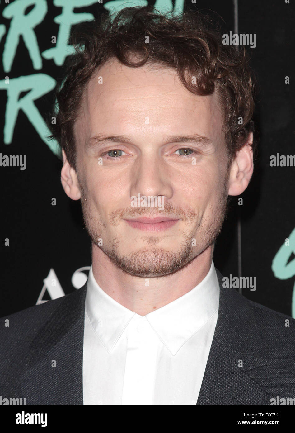 Los Angeles, CA, USA. 13 avr, 2016. Anton Yelchin. ''Green Room'' Los Angeles Premiere tenue au Arclight Hollywood. Crédit photo : Adam Orchon/AdMedia Crédit : Adam Orchon/AdMedia/ZUMA/Alamy Fil Live News Banque D'Images