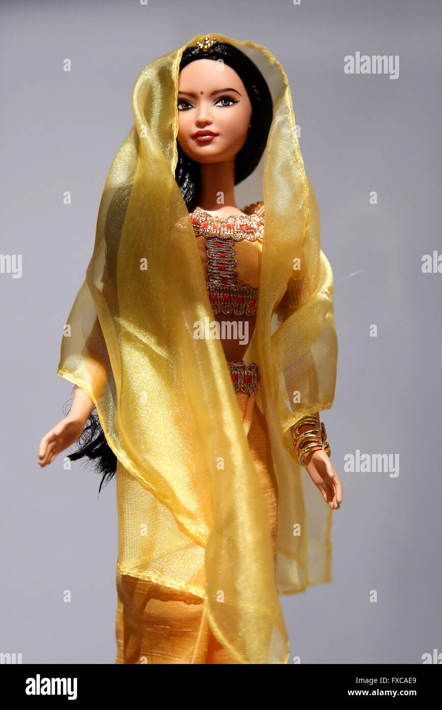 Indian barbie Banque de photographies et d'images à haute résolution - Alamy