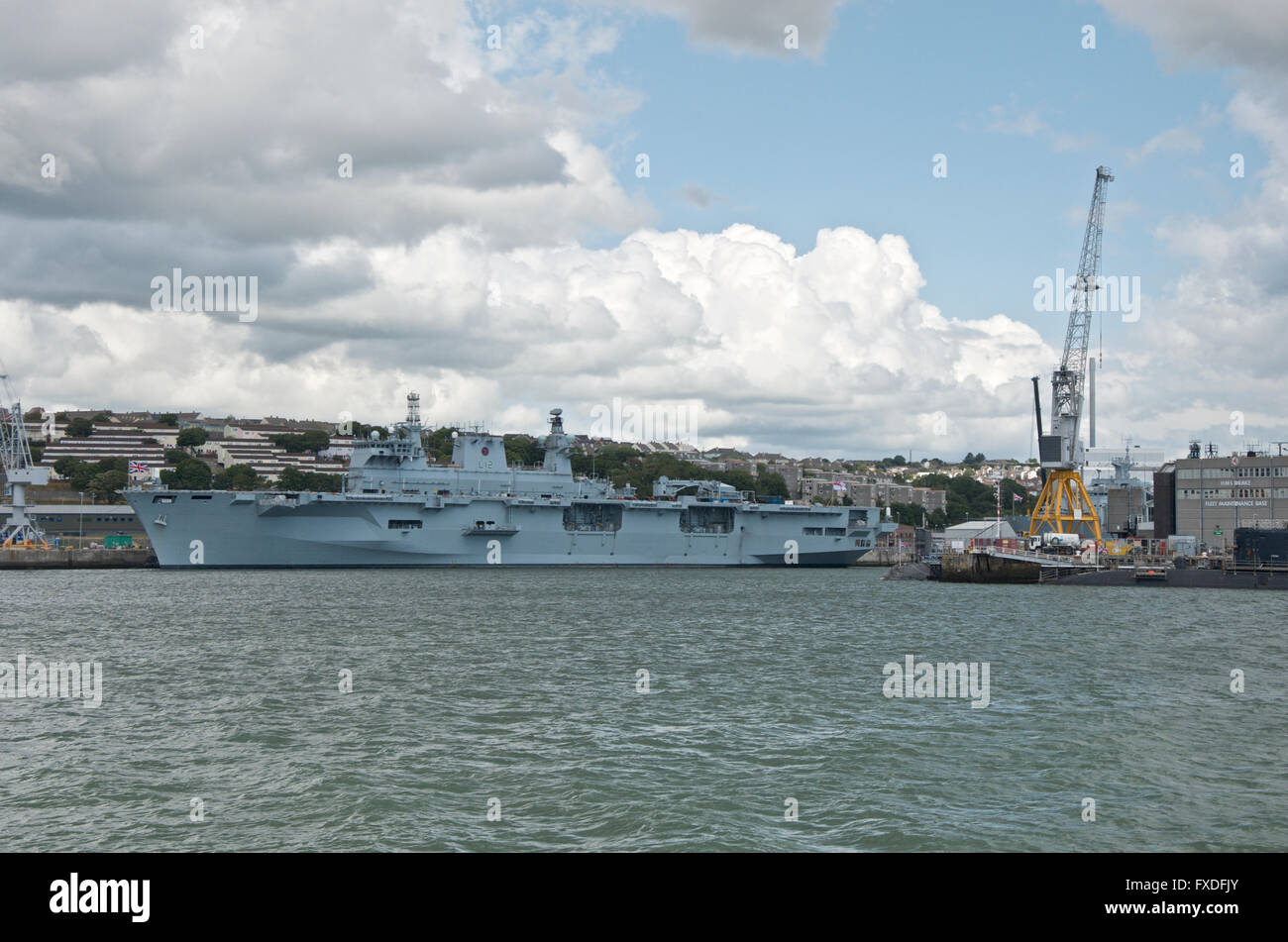 HMNB Devonport Royal Navy HMS Drake à dépôt de maintenance, Plymouth Banque D'Images