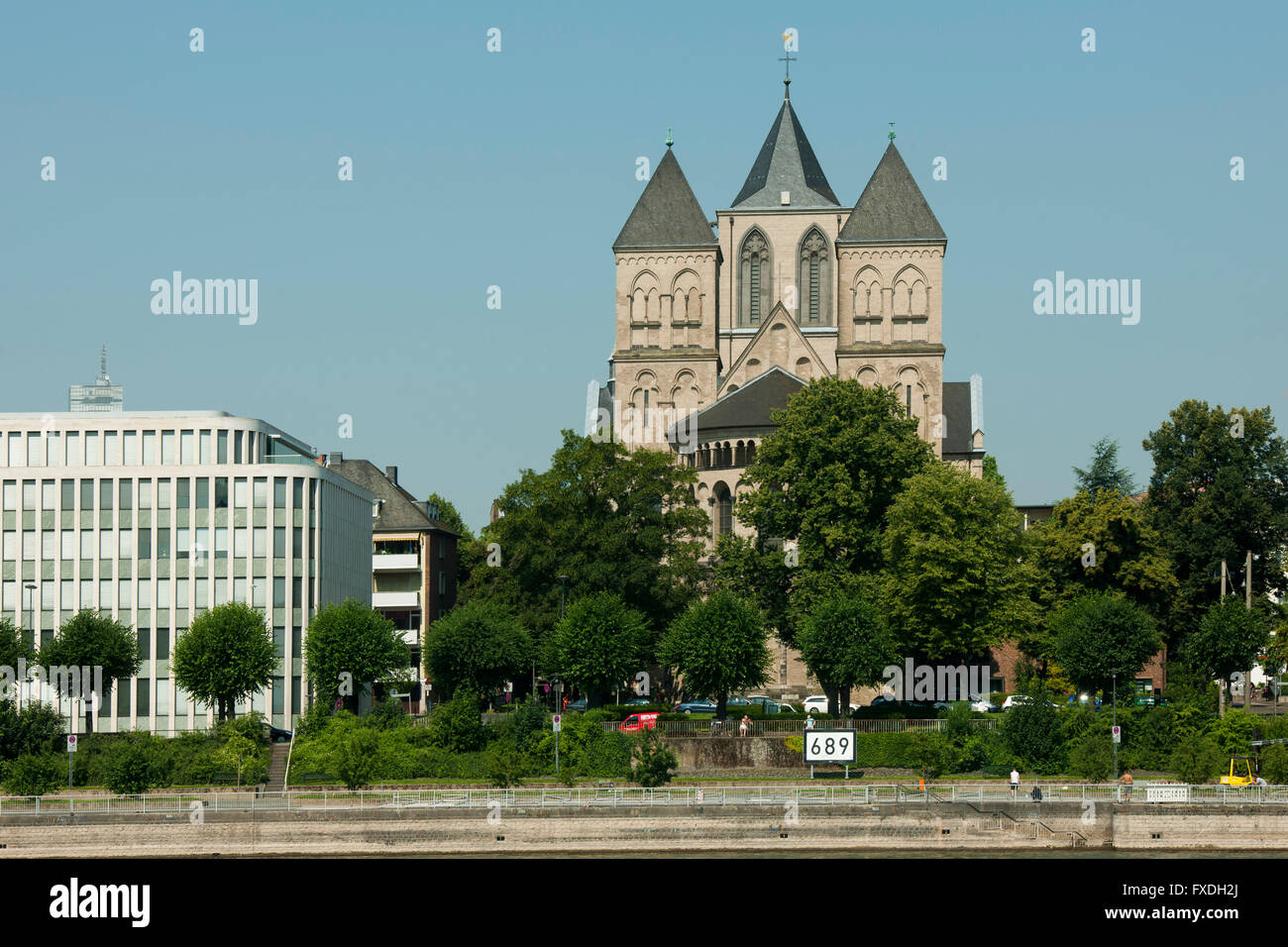 Deutschland, Nordrhein-Westfalen, Köln, Konrad-Adenauer-Ufer 21, et Administratifs Bürogebäude der Krankenversicherung AG, Institut der deutsc Banque D'Images