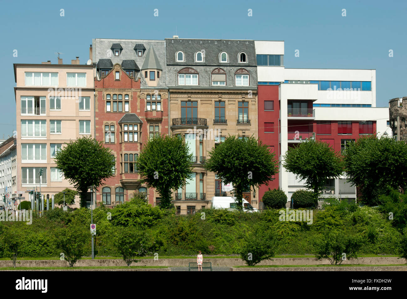 Deutschland, Nordrhein-Westfalen, Köln, Wohnhäuser suis Konrad-Adenauer-Ufer Banque D'Images