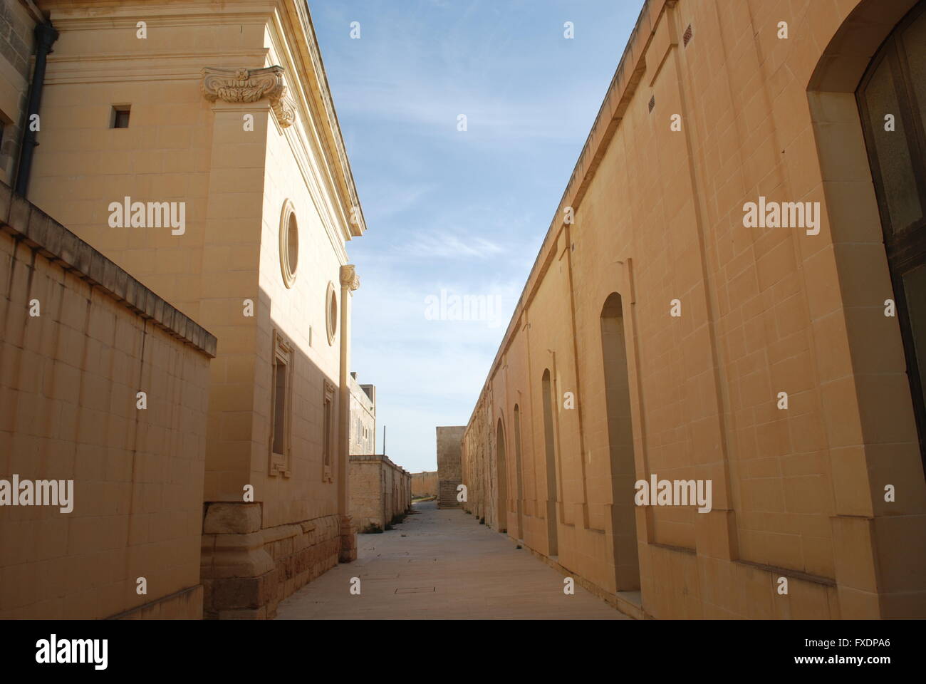 Une photo de l'intérieur du fort sur l'île Manoel, Malte, qui a coûté 30 millions d'euros pour restaurer, mais reste fermé au public. Banque D'Images