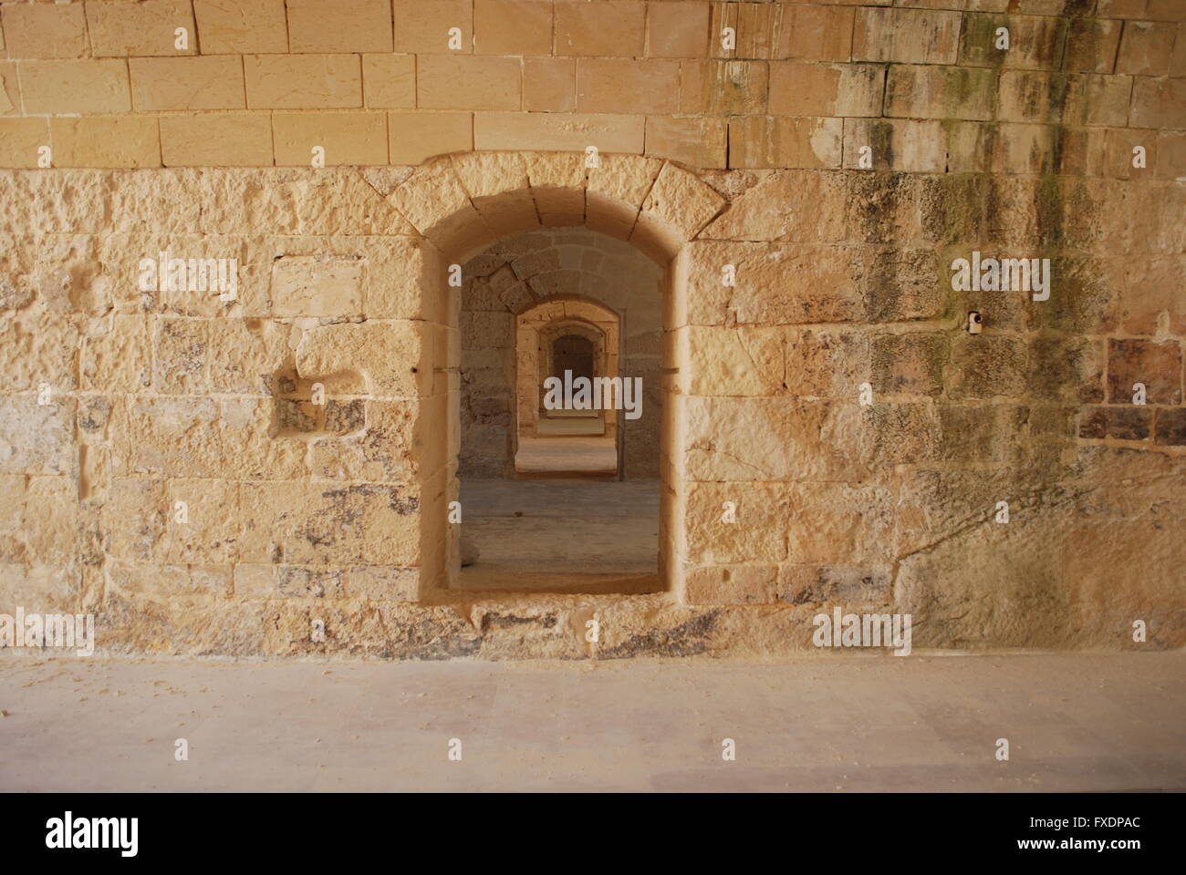 Une photo de l'intérieur du fort sur l'île Manoel, Malte, qui a coûté 30 millions d'euros pour restaurer, mais reste fermé au public. Banque D'Images
