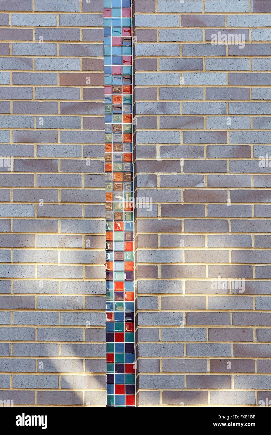 Carreaux de mosaïque émaillée gris et brique. 36 Carnaby Street Carnaby  + Court, London, Royaume-Uni. Architecte : Rolfe Judd Ltd, 2015. Banque D'Images