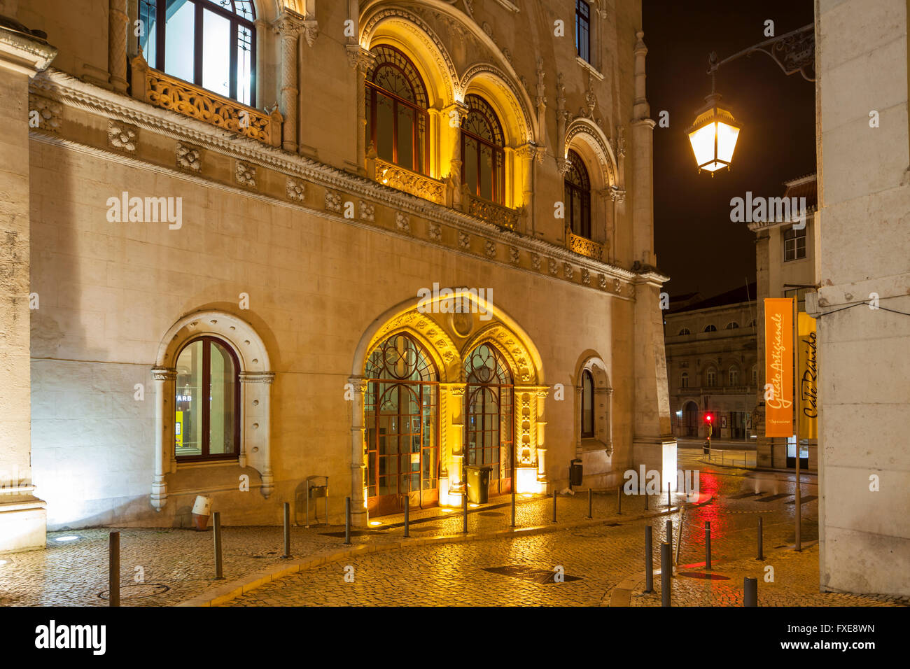 La gare du Rossio à Lisbonne, nuit, de l'Europe. Banque D'Images