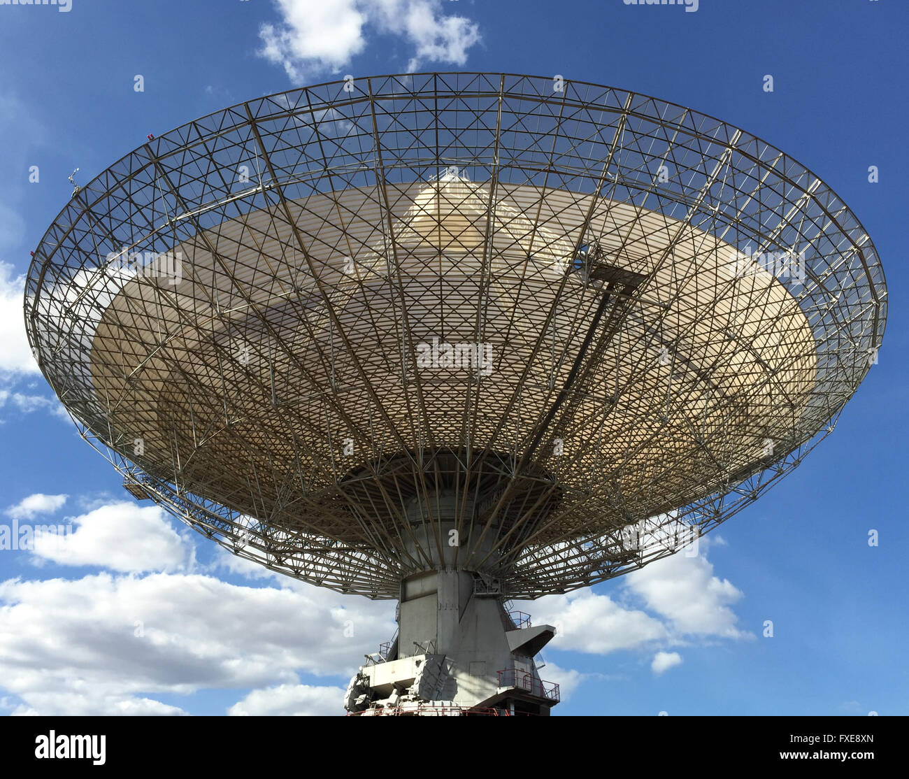 Le radiotélescope de Parkes en Australie, communément appelé 'le plat'. Banque D'Images