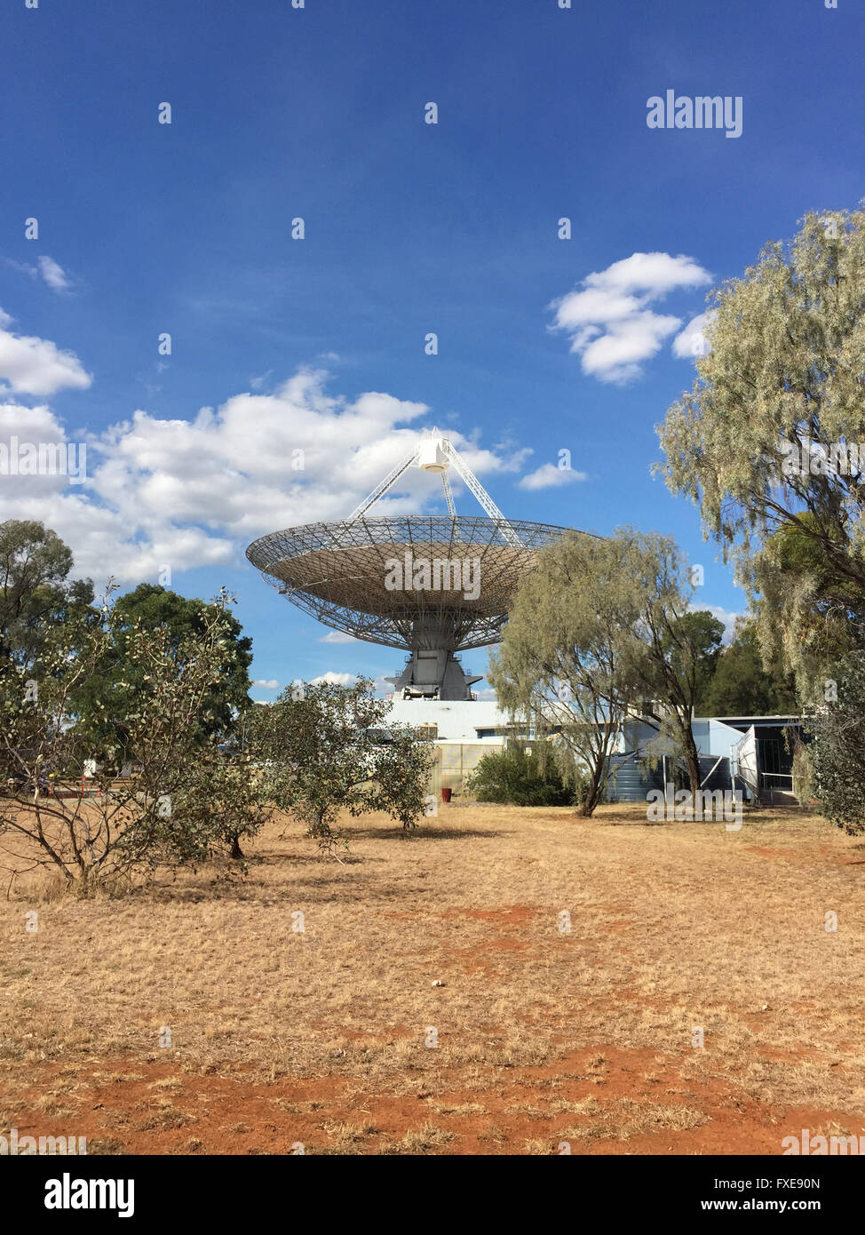 Le radiotélescope de Parkes en Australie, communément appelé 'le plat'. Banque D'Images