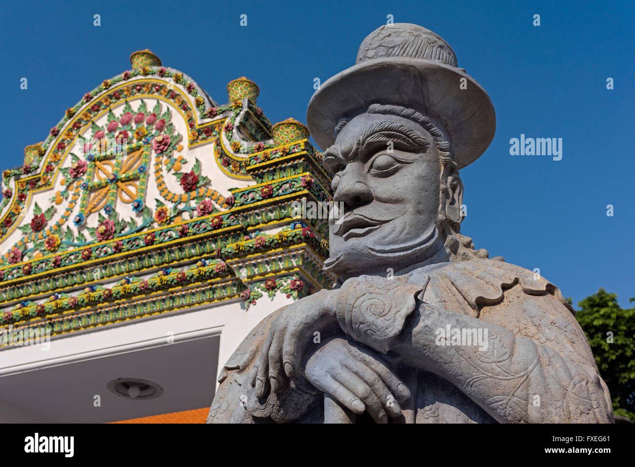 Wat Pho Bangkok Thaïlande Farang guard Banque D'Images