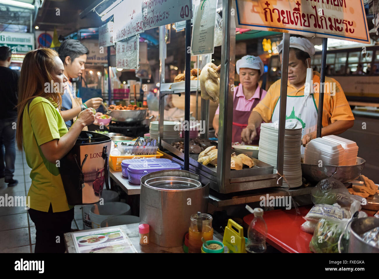 Bangkok Thailand Banglamphu vendeur alimentaire Banque D'Images