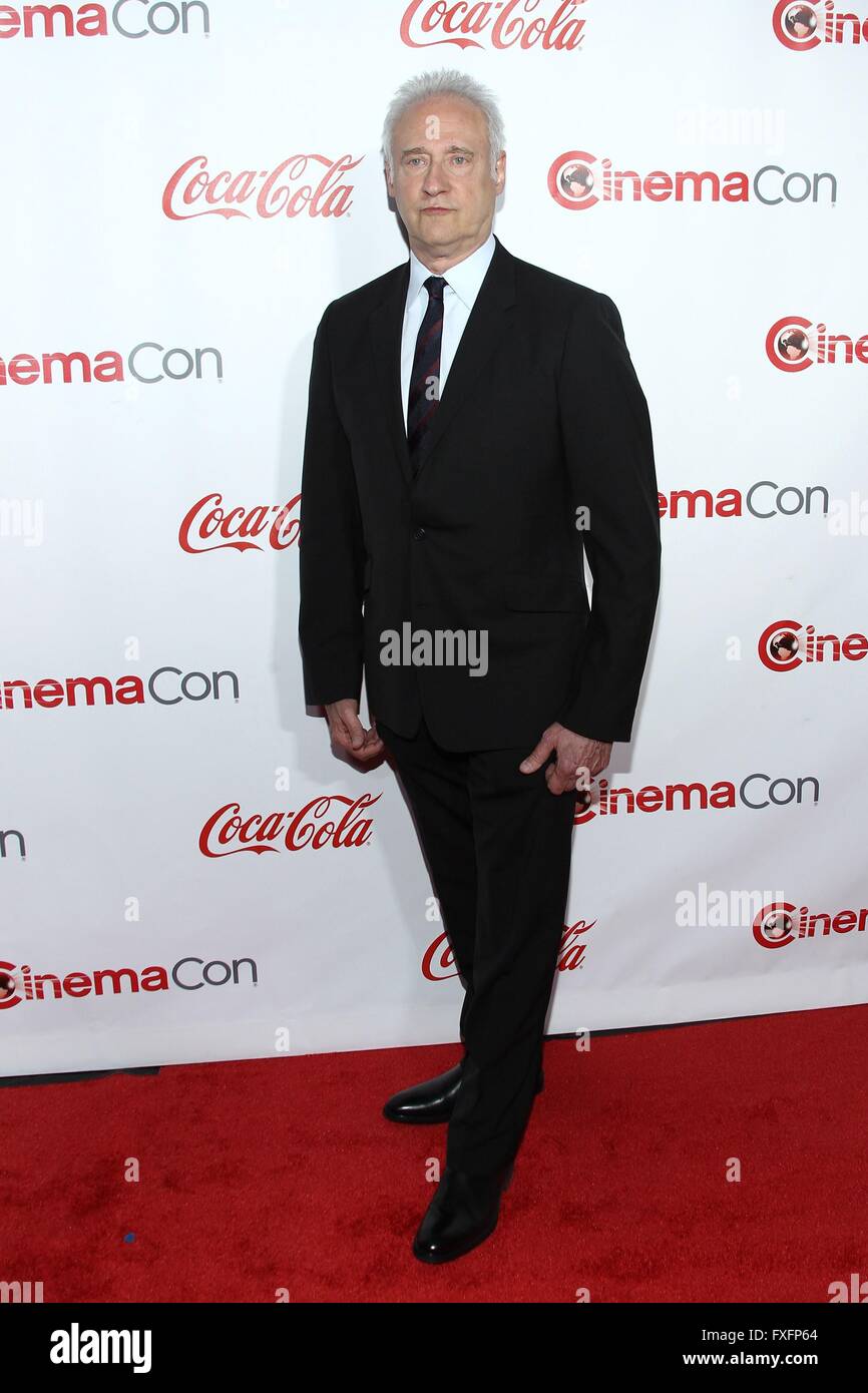 Las Vegas, NV, USA. 14 avr, 2016. Brent Spiner au CinemaCon 2016 arrivées pour grand écran Achievement Awards, le Colosseum du Caesars Palace, Las Vegas, NV le 14 avril 2016. Credit : James Atoa/Everett Collection/Alamy Live News Banque D'Images