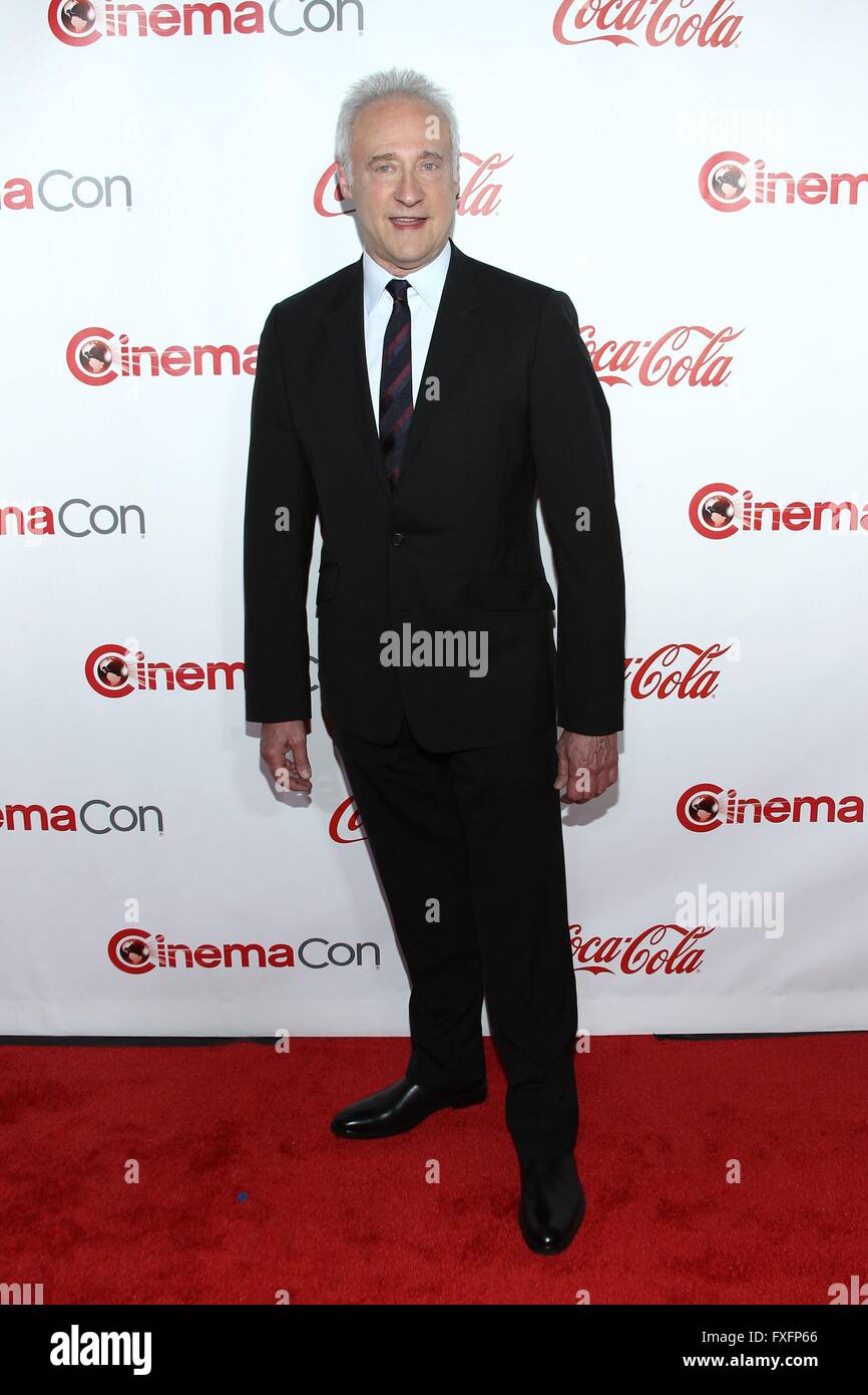 Las Vegas, NV, USA. 14 avr, 2016. Brent Spiner au CinemaCon 2016 arrivées pour grand écran Achievement Awards, le Colosseum du Caesars Palace, Las Vegas, NV le 14 avril 2016. Credit : James Atoa/Everett Collection/Alamy Live News Banque D'Images