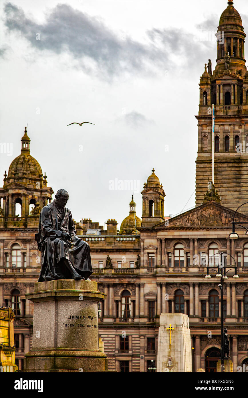 Image d'une statue de James Watt, dans la région de George Square, à Glasgow, en Écosse. Banque D'Images