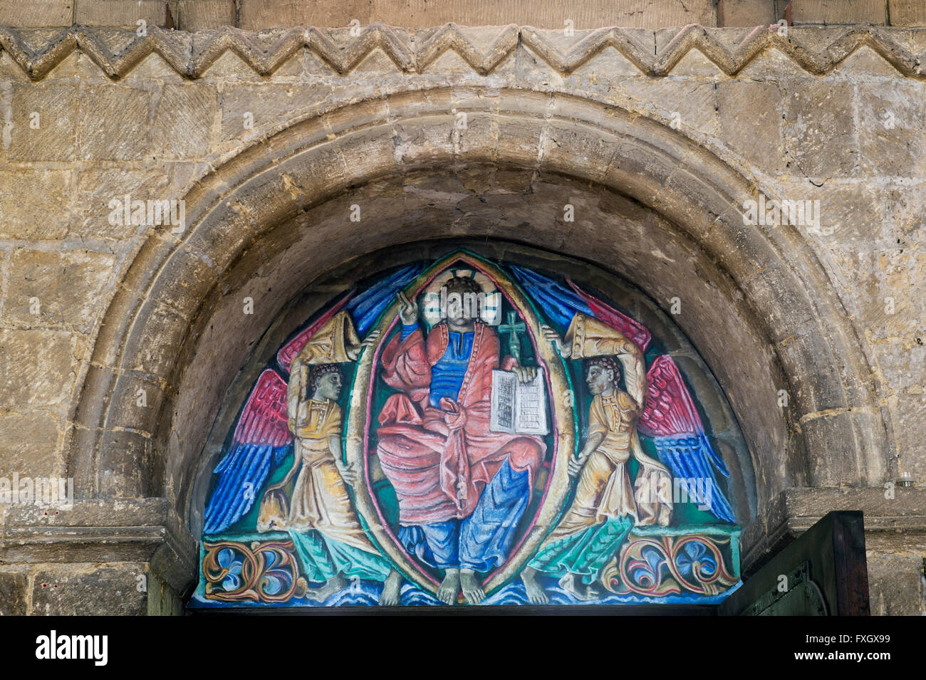Cathédrale d'Ely au-dessus de la fresque peinte à l'entrée extérieure de la porte avant. Uzès, Angleterre Banque D'Images