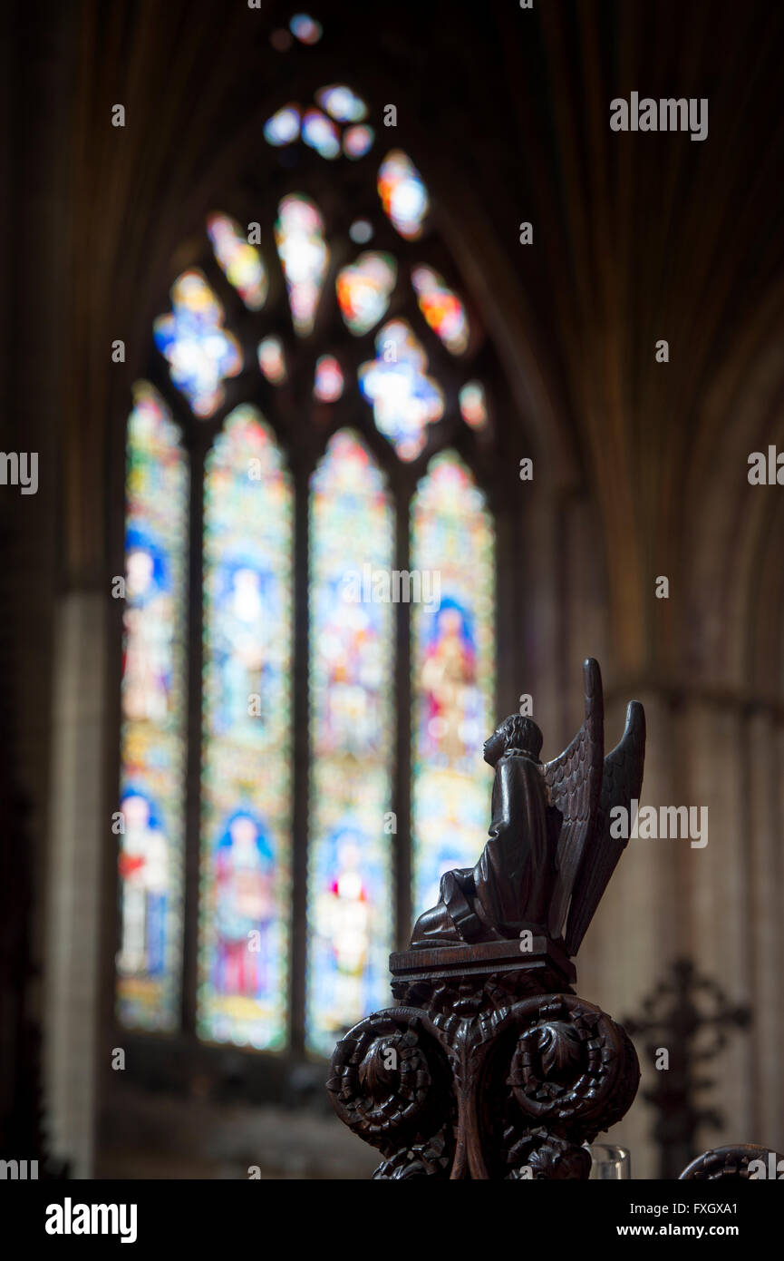 Petit Ange en bois sculpté dans la cathédrale d'Ely. Ely, Cambridgeshire, Angleterre Banque D'Images