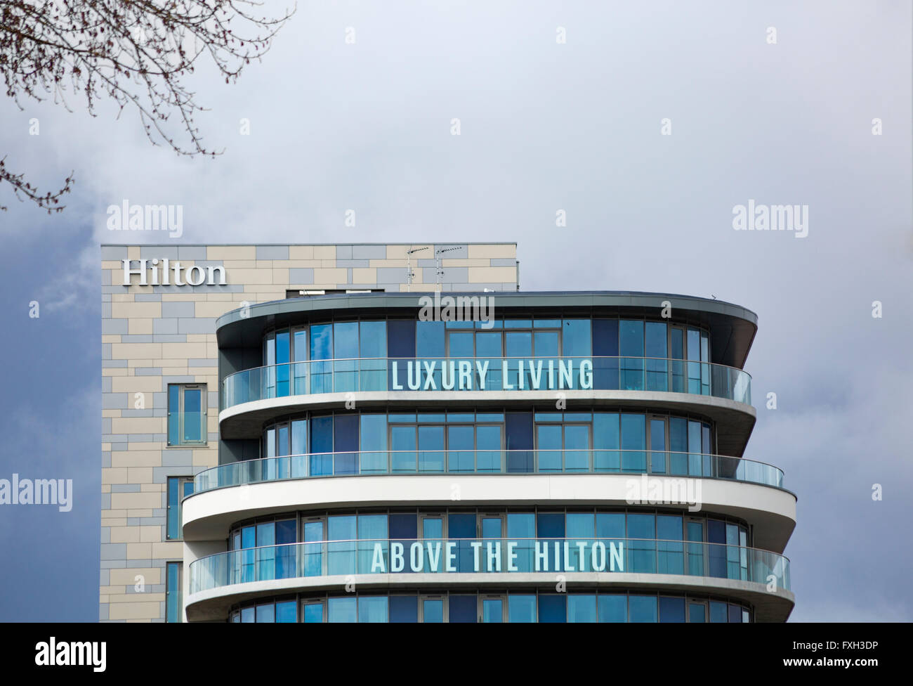 La vie de luxe au-dessus de l'hôtel Hilton de bâtiments à Bournemouth Banque D'Images