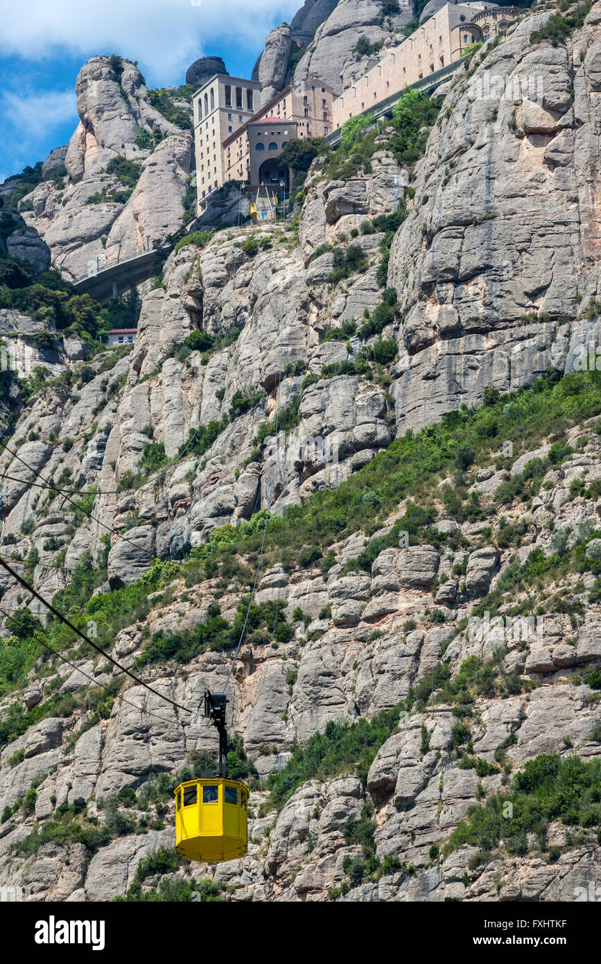 Téléphérique jusqu'à l'abbaye bénédictine de Santa Maria de Montserrat Montserrat mountain à Monistrol de Montserrat, Espagne Banque D'Images