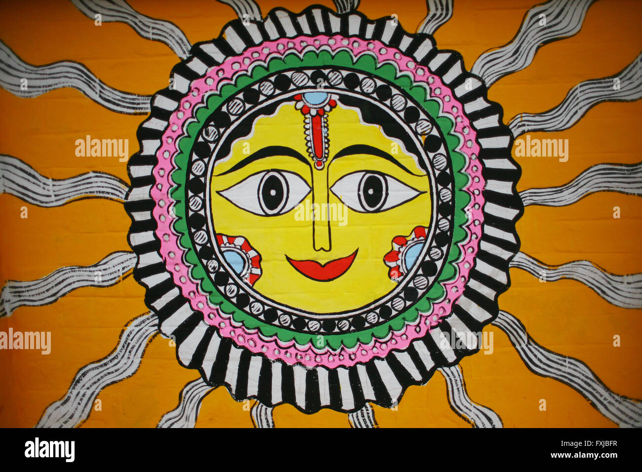 Sun traditionnels, l'art populaire de la peinture sur le mur Banque D'Images