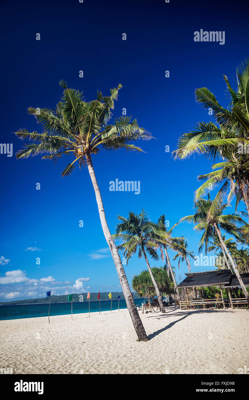 Plage de puka en paradis tropical, l'île de Boracay philippines Banque D'Images