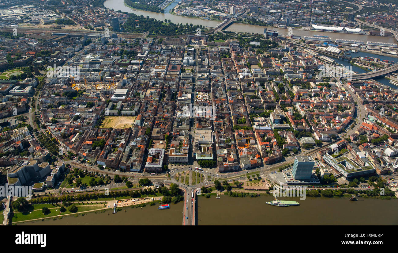 Vue aérienne, des carrés de Mannheim, vieille ville, donnant sur la rivière Neckar à Mannheim, Mannheim, Bade-Wurtemberg, Allemagne, Europe, Banque D'Images