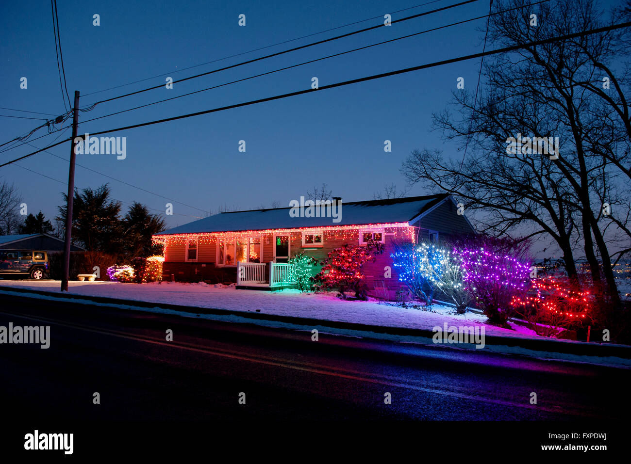 Maison décorée avec des lumières de Noël Banque D'Images