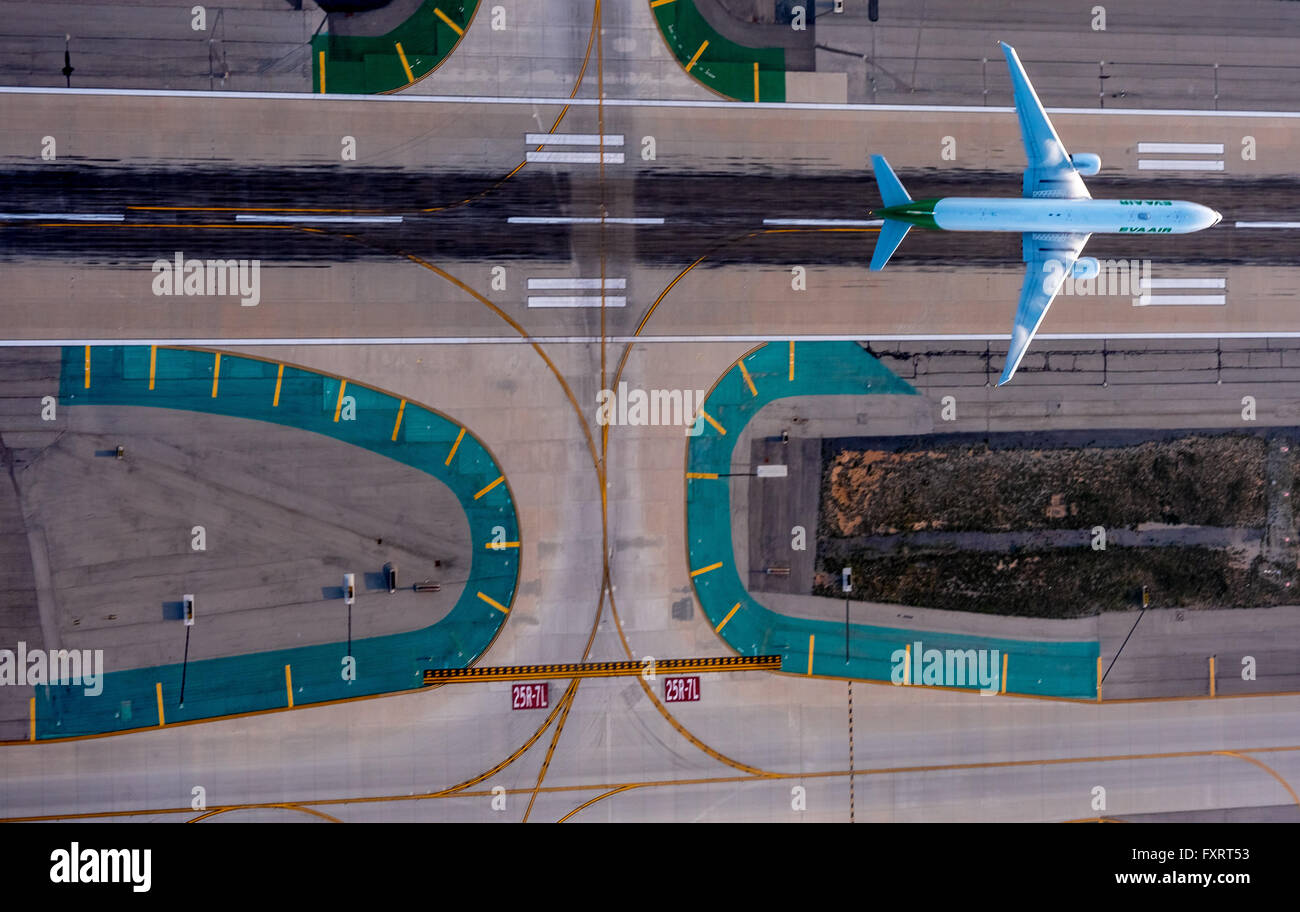 Vue aérienne, LAX, l'Aéroport International de Los Angeles, le dynamitage de la piste, jet, Los Angeles, Los Angeles County, Californie, USA, Banque D'Images