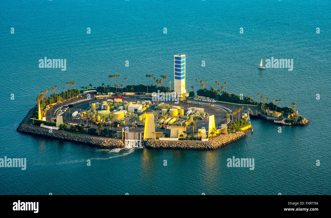 Vue aérienne, île au large de la plage Long, Blanc Islande, Islande Le THUMS T3 Blanc, Long Beach, Los Angeles County, Californie, USA, Banque D'Images