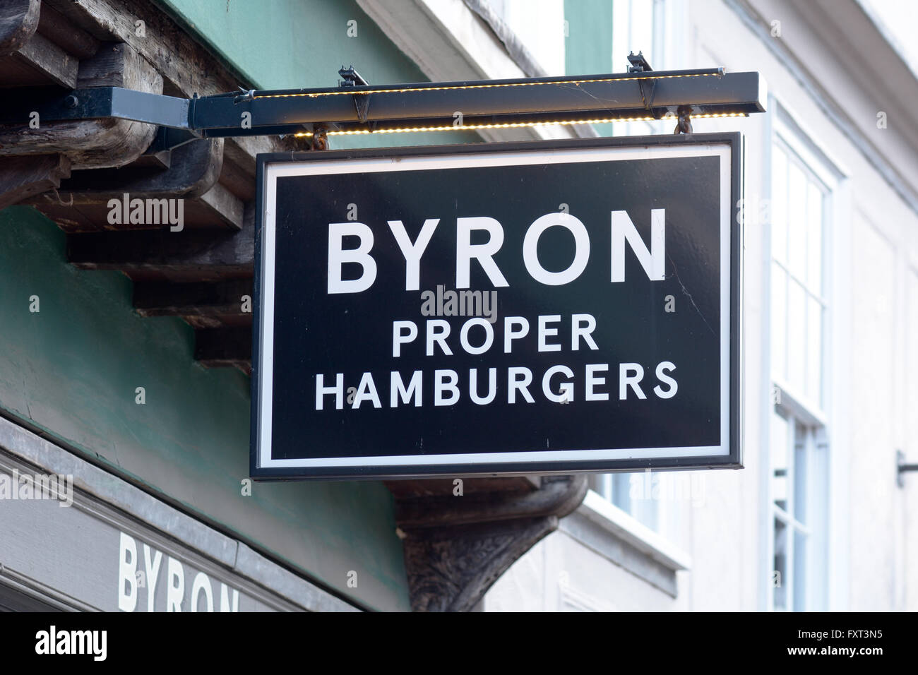 Burger Restaurant Byron signe à l'extérieur de Cambridge Cambridgeshire Angleterre Banque D'Images