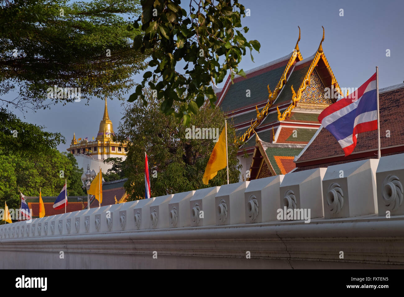 Wat Ratchanatdaram Mont d'Or et Bangkok Thaïlande Banque D'Images
