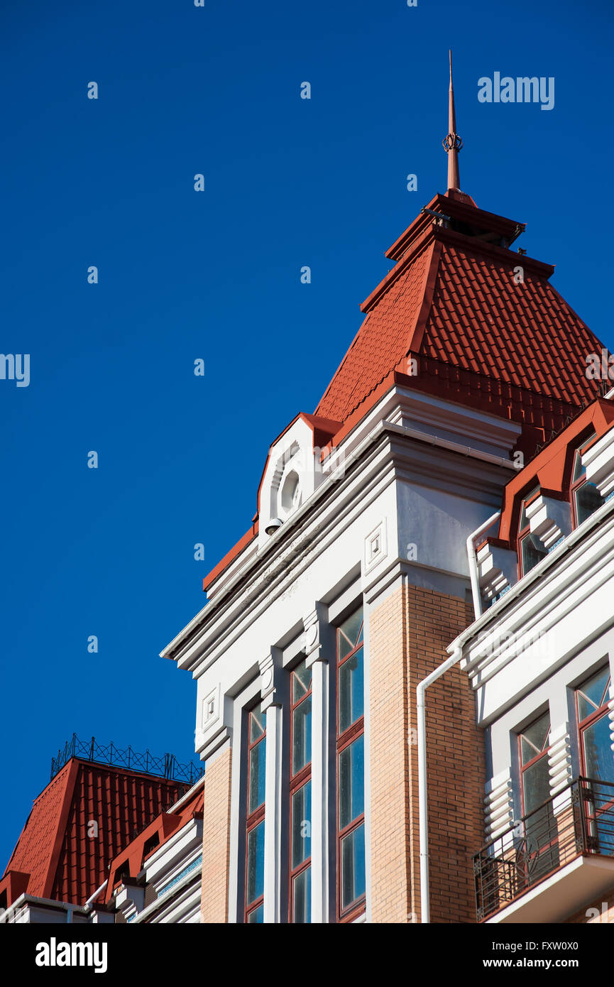 Mur du bâtiment avec windows en Street Ville Banque D'Images