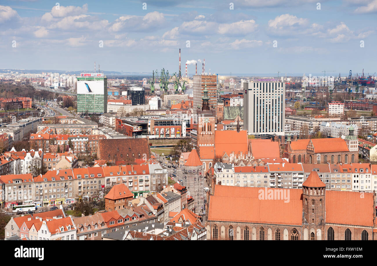 Hotel Mercure Gdansk et cityscape haut Vue de Kosciol Mariacki tower en Pologne, Europe, attraction touristique, sites touristiques Danzig Banque D'Images