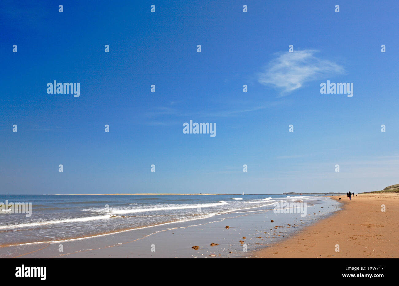 Une vue de la plage à Brancaster, Norfolk, Angleterre, Royaume-Uni. Banque D'Images