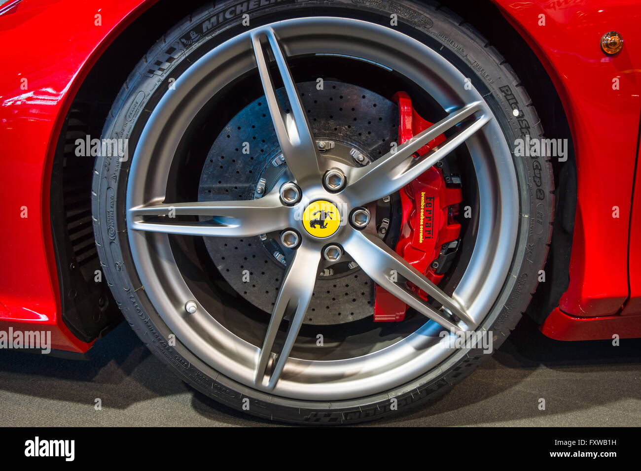 Le système de freinage de voiture de sport Ferrari 458 Italia, 2014. Banque D'Images