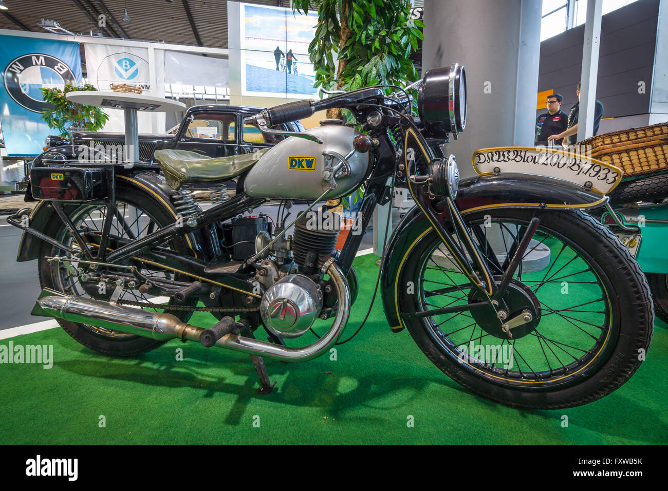 STUTTGART, ALLEMAGNE - le 17 mars 2016 : bloc 200 Moto DKW, 1933. Plus grand d'Europe Exposition de voitures classiques 'RETRO' classiques Banque D'Images