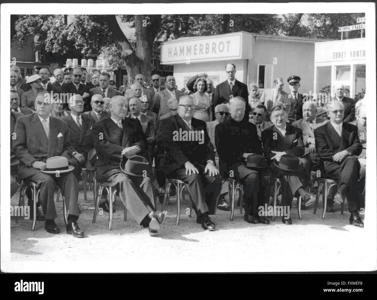 Eröffnung der Wiener  + Frauenmesse 1957 Banque D'Images