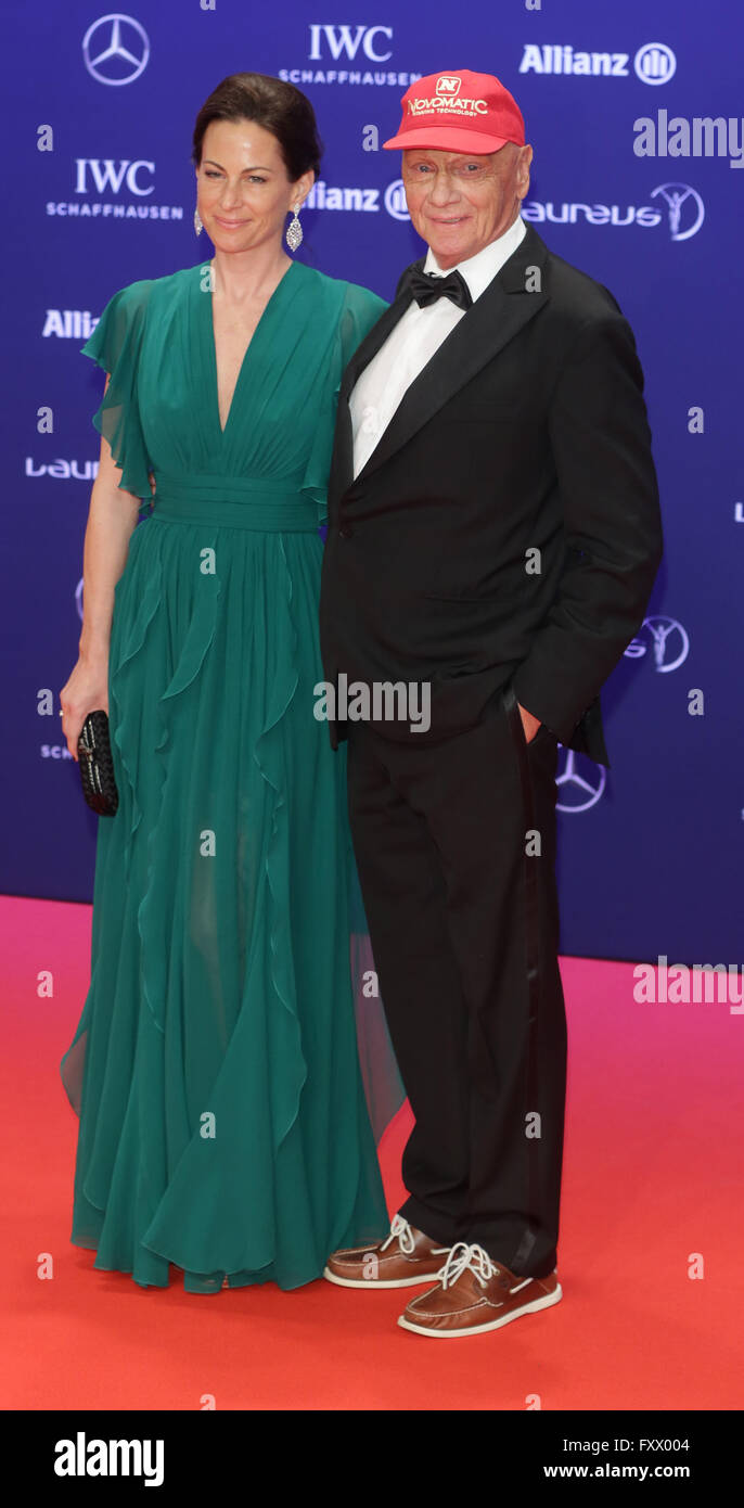 Niki lauda birgit lauda arriving Banque de photographies et d’images à